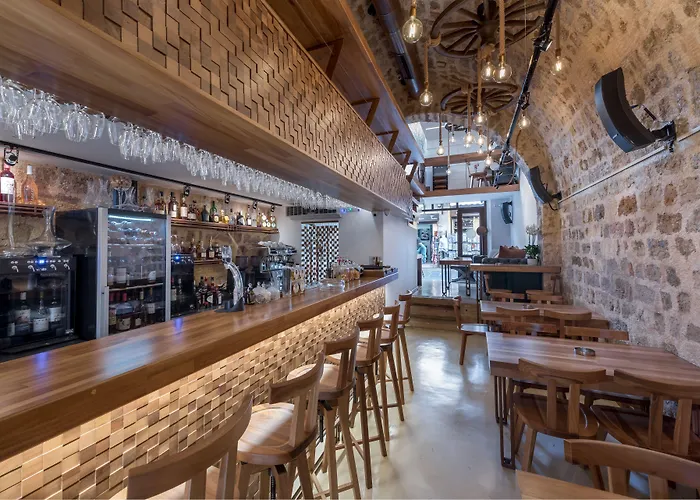 10Gr Boutique Hotel & Wine Bar (Adults Only)