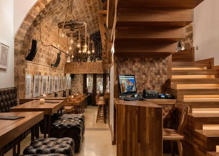 10GR Boutique Hotel&Wine Bar